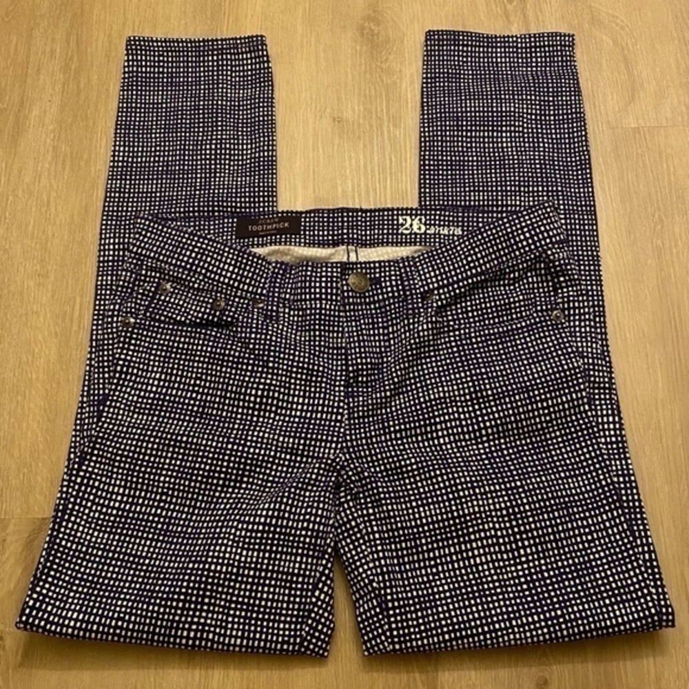 Navy Blue and White J. Crew Toothpick 26” Inseam Ankle Skinny Jean Size 6